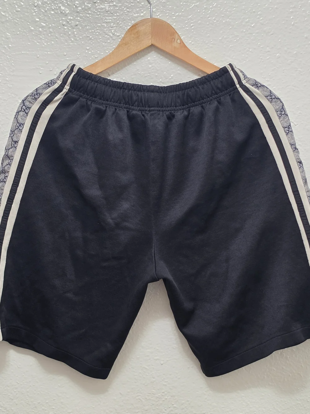 Gucci GG Supreme Track Shorts, L